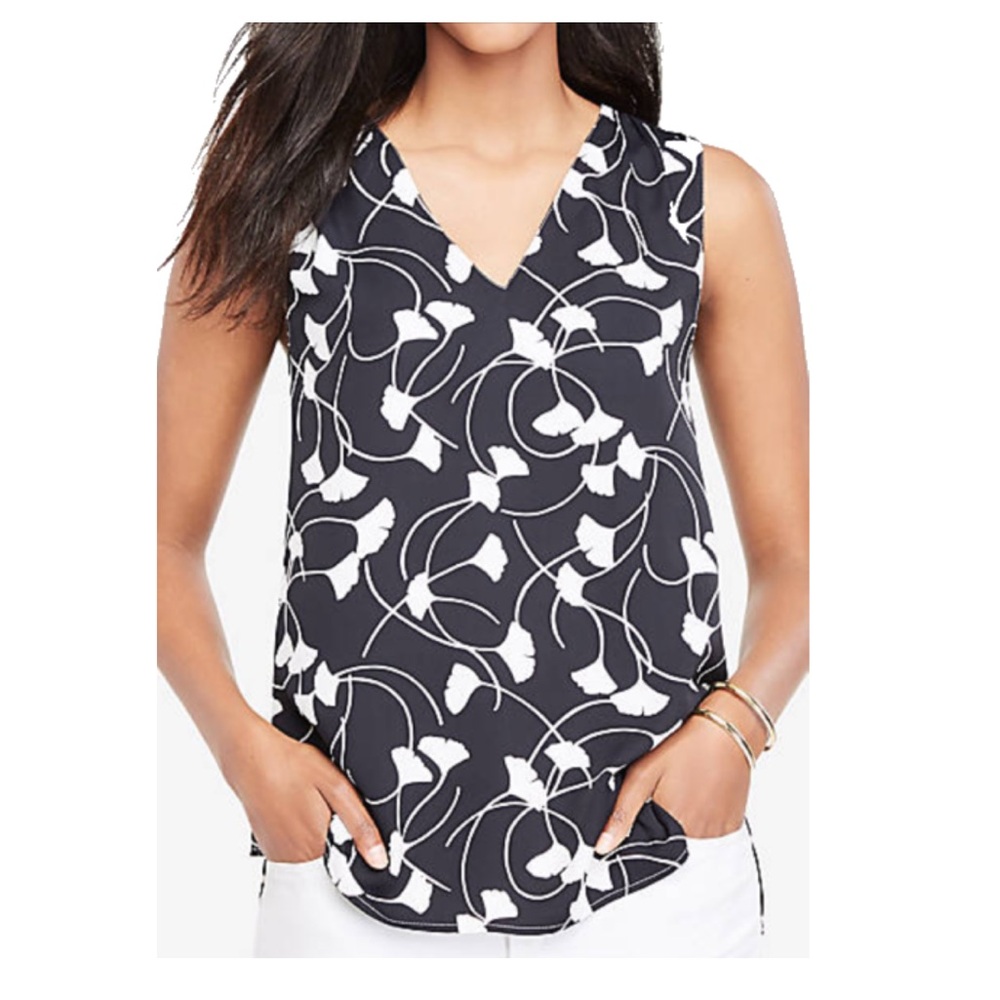 NEW Ann Taylor sleeveless tank Ginkgo V-Neck Shell b&w M graphic geometric print
